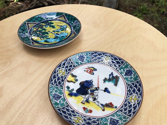 普通に九谷焼。