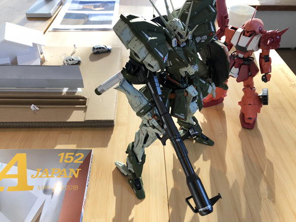 インドから帰ってきてガンプラ。