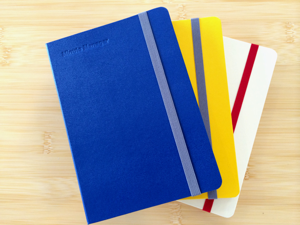 いいことがありそうな黄色い手帳。