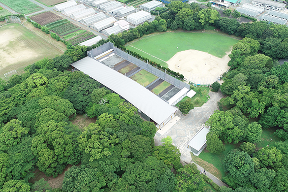 後輩の佐野君と。