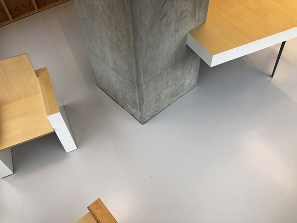 ゆりの木通りの弁護士さんの事務所。