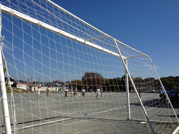 じてんしゃでがっこうへ。