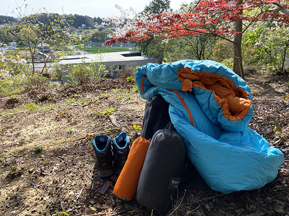 キャンプイン。